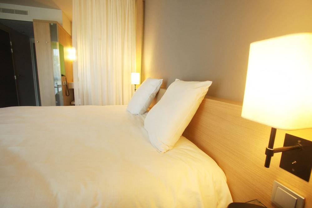 Ibis Styles Nantes Reze Aeroport Hotel Exterior photo